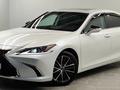 Lexus ES 250 2022 года за 23 000 000 тг. в Алматы