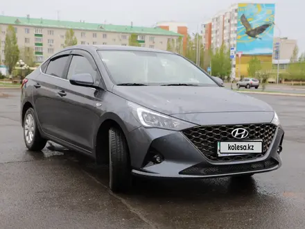 Hyundai Accent 2021 года за 7 400 000 тг. в Уральск – фото 2