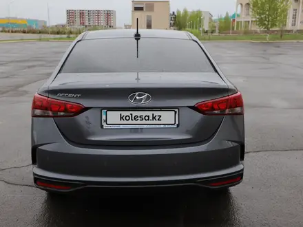Hyundai Accent 2021 года за 7 400 000 тг. в Уральск – фото 7
