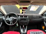 Volkswagen Jetta 2011 года за 4 450 000 тг. в Атырау – фото 5