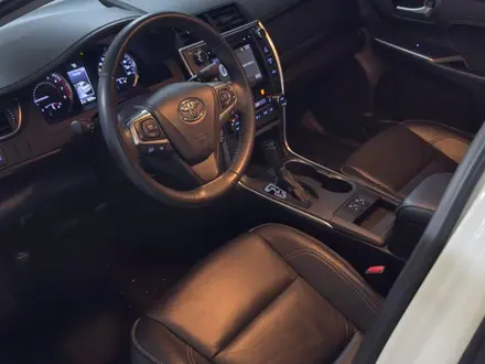 Toyota Camry 2014 года за 11 300 000 тг. в Алматы – фото 20