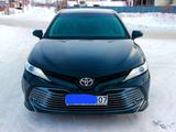 Toyota Camry 2018 года за 13 900 000 тг. в Уральск