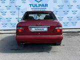 Mercedes-Benz E 280 1995 года за 2 500 000 тг. в Туркестан – фото 3