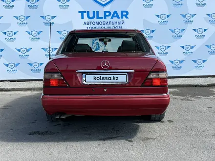 Mercedes-Benz E 280 1995 года за 2 500 000 тг. в Туркестан – фото 3