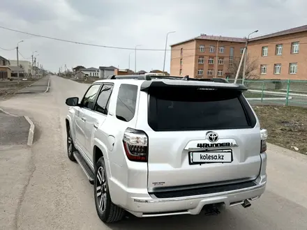 Toyota 4Runner 2017 года за 22 000 000 тг. в Астана – фото 4