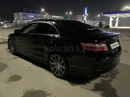 Toyota Camry 2008 года за 6 500 000 тг. в Алматы – фото 2