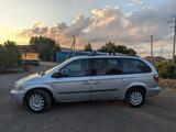 Chrysler Town and Country 2003 годаүшін2 200 000 тг. в Астана – фото 2