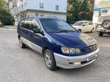 Toyota Ipsum 1996 годаfor3 170 000 тг. в Усть-Каменогорск