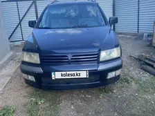 Mitsubishi Space Wagon, 2001