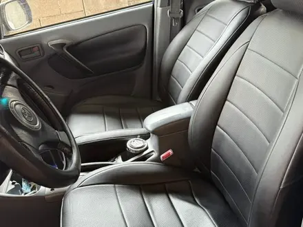Toyota RAV4 2003 года за 5 000 000 тг. в Алматы – фото 3