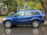 Toyota RAV4 2003 года за 5 000 000 тг. в Алматы – фото 2