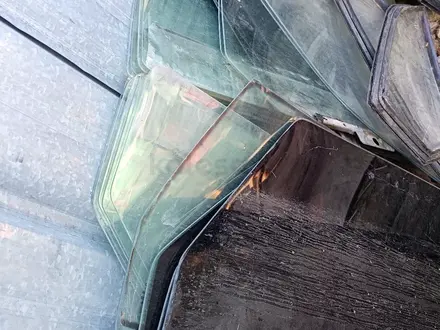 Авто стекло ваз лада жигули за 5 000 тг. в Алматы