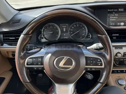 Lexus ES 250 2015 года за 15 555 555 тг. в Алматы – фото 15