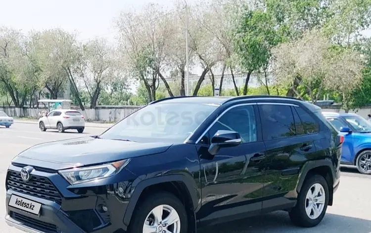 Toyota RAV4 2021 года за 17 750 000 тг. в Павлодар