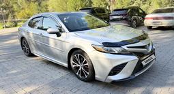 Toyota Camry 2018 года за 12 100 000 тг. в Талдыкорган – фото 2