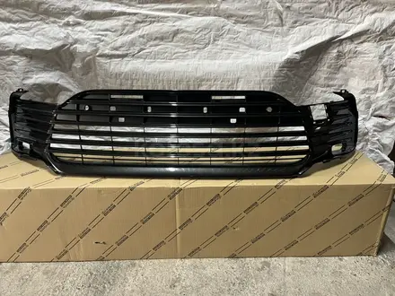 Решетка в бампер под парктроники на Toyota Camry 75 за 11 222 тг. в Алматы
