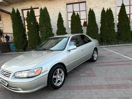 Toyota Camry 2000 года за 4 000 000 тг. в Алматы – фото 25