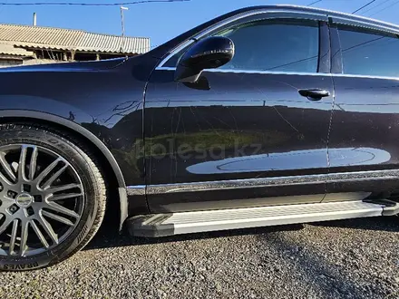 Volkswagen Touareg 2011 года за 11 000 000 тг. в Талдыкорган – фото 14