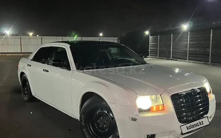 Chrysler 300C 2005 годаfor4 500 000 тг. в Караганда