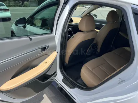 Hyundai Sonata 2020 года за 11 000 000 тг. в Алматы – фото 11