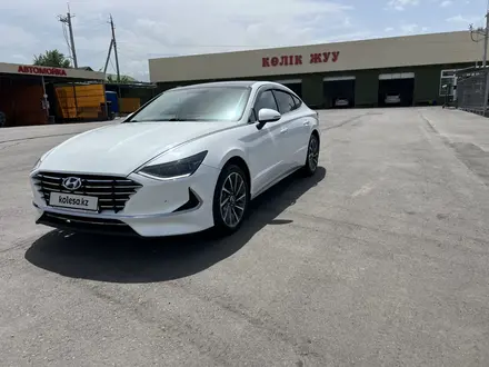 Hyundai Sonata 2020 года за 11 000 000 тг. в Алматы