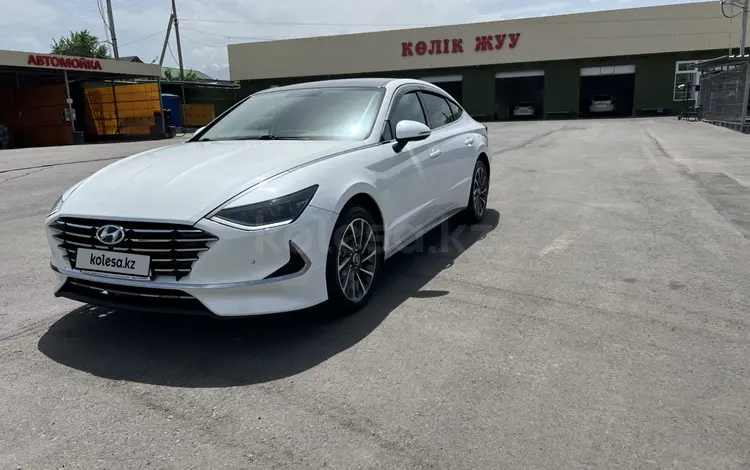 Hyundai Sonata 2020 года за 11 000 000 тг. в Алматы