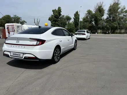 Hyundai Sonata 2020 года за 11 000 000 тг. в Алматы – фото 4