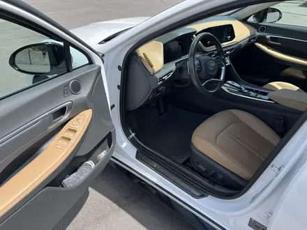 Hyundai Sonata 2020 года за 11 000 000 тг. в Алматы – фото 9