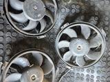 Вентилятор охлаждения радиатора кондиционера Ауди А4 Б5 Audi A4 B5 за 15 000 тг. в Семей – фото 2