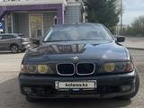 BMW 528 1998 года за 3 700 000 тг. в Караганда – фото 2