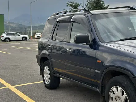Honda CR-V 1997 года за 2 600 000 тг. в Алматы – фото 4