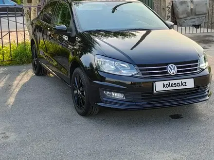 Volkswagen Polo 2018 года за 7 500 000 тг. в Шымкент – фото 2