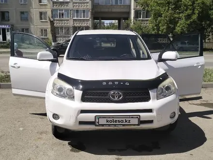 Toyota RAV4 2006 года за 7 000 000 тг. в Актобе – фото 2