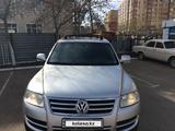 Volkswagen Touareg 2005 годаүшін4 700 000 тг. в Астана – фото 2
