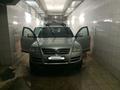 Volkswagen Touareg 2005 года за 4 700 000 тг. в Астана – фото 14