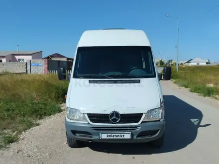 Mercedes-Benz Sprinter 2002 года за 3 500 000 тг. в Туркестан – фото 4