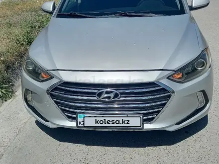 Hyundai Elantra 2017 года за 7 000 000 тг. в Усть-Каменогорск