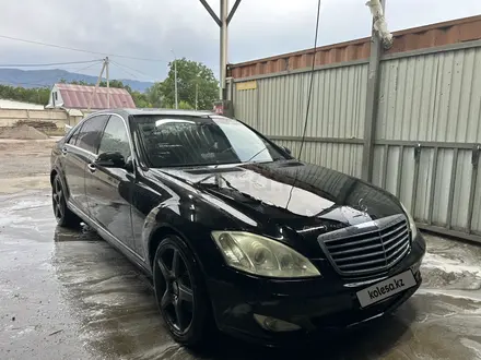 Mercedes-Benz S 500 2007 года за 6 500 000 тг. в Алматы – фото 27