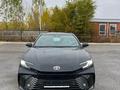 Toyota Camry Luxe 2025 года за 23 190 000 тг. в Актобе – фото 14
