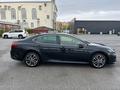 Toyota Camry Luxe 2025 года за 23 190 000 тг. в Актобе – фото 6