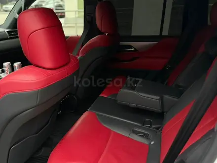 Lexus LX 600 2022 года за 69 700 000 тг. в Алматы – фото 4