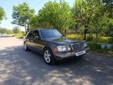 Mercedes-Benz E 220 1994 года за 2 200 000 тг. в Шымкент – фото 5