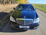 Mercedes-Benz S 350 2011 года за 12 500 000 тг. в Петропавловск