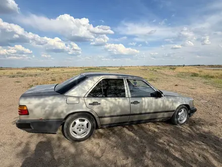 Mercedes-Benz E 230 1988 года за 800 000 тг. в Караганда – фото 3