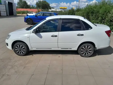 ВАЗ (Lada) Granta 2190 2018 года за 3 500 000 тг. в Актобе – фото 4