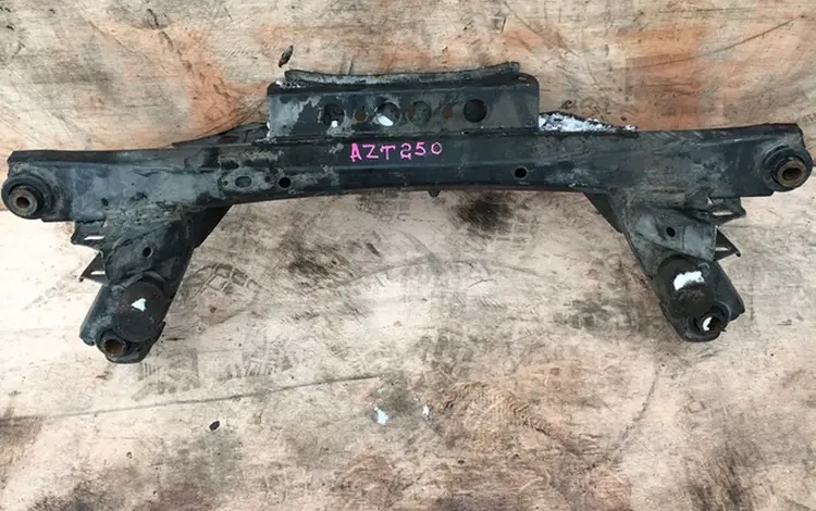 Балка задняя (подрамник) Toyota Avensis (2002-2009) за 25 000 тг. в Алматы