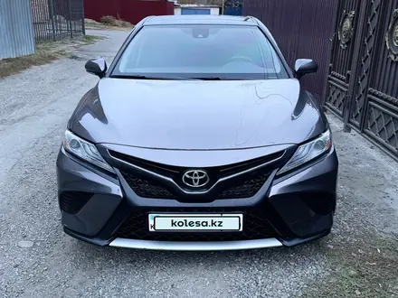 Toyota Camry 2019 года за 11 600 000 тг. в Усть-Каменогорск – фото 37