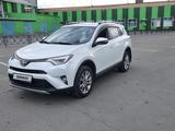 Toyota RAV4 2018 годаүшін13 500 000 тг. в Семей