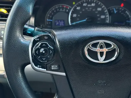 Toyota Camry 2012 года за 8 600 000 тг. в Атырау – фото 18