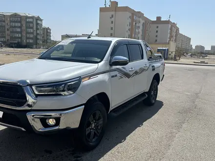 Toyota Hilux 2023 года за 21 000 000 тг. в Актау